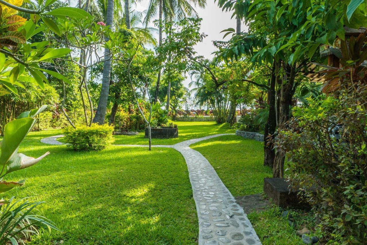 Bondalem Bliss - Luxury Beachfront Villa Tejakula Luaran gambar