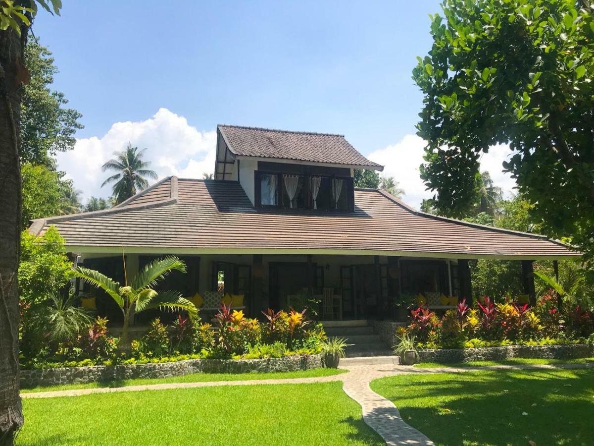 Bondalem Bliss - Luxury Beachfront Villa Tejakula Luaran gambar