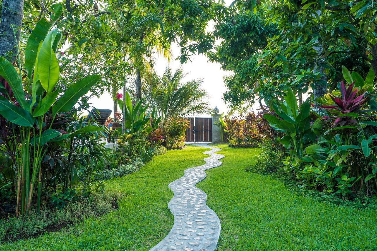 Bondalem Bliss - Luxury Beachfront Villa Tejakula Luaran gambar