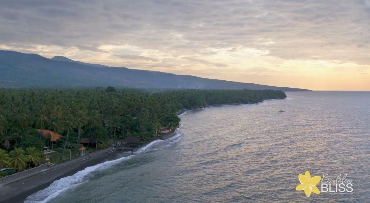 Bondalem Bliss - Luxury Beachfront Villa Tejakula Luaran gambar
